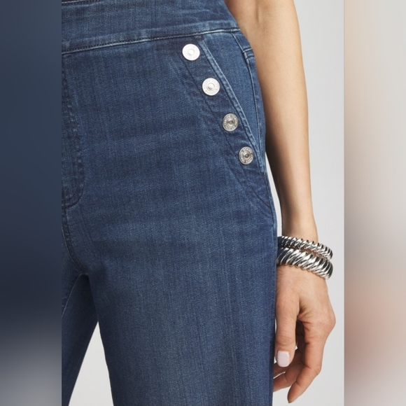 EXPRESS  SAILOR HIGH WAISTED ANKLE JEANS WITH SILVER BUTTON DETAIL SIZE 2 - Picture 1 of 5